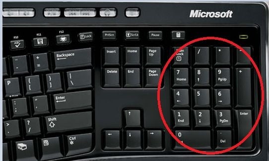 Цифровые клавиши справа на клавиатуре