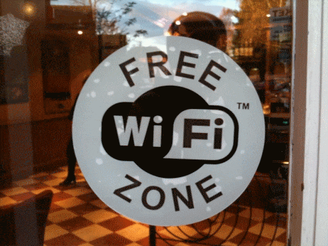 Наклейка Free Wi Wi Zone