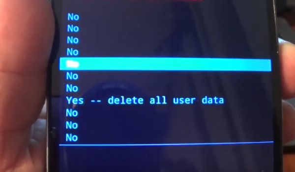Пункт Delete all user data
